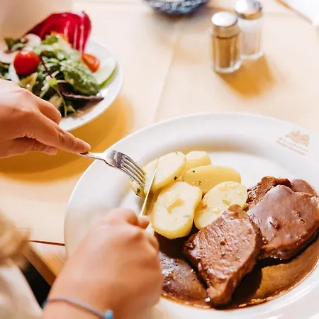 Hoher Knochen - Ruhe & Ξενοδοχείο 4*