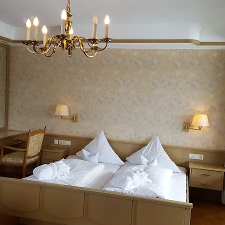 Szálloda Hoher Knochen - Ruhe & 4*