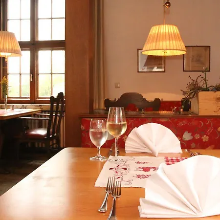 Hoher Knochen - Ruhe & Hotell 4*