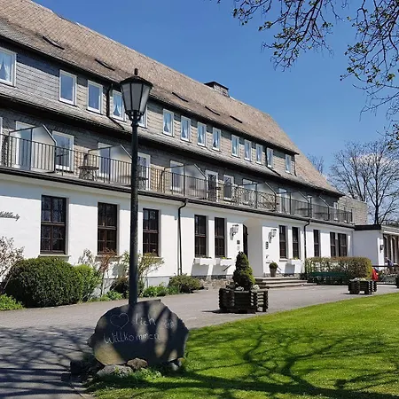 Berghotel Hoher Knochen - Ruhe & Natur Hotel Winterberg